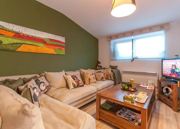 Mountain Paradise 4 *