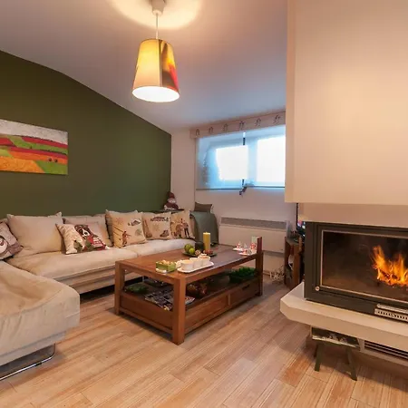 Daire Mountain Paradise 4 *